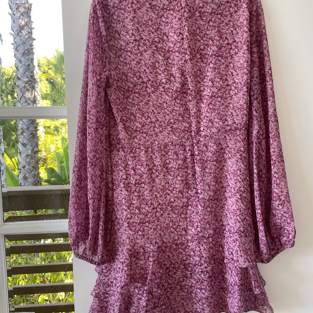 Bardot Ruffled Hem Mini Dress with Long Sleeves and Vl-Neck, Fuschia Pink,‎ 12 - Picture 2 of 9